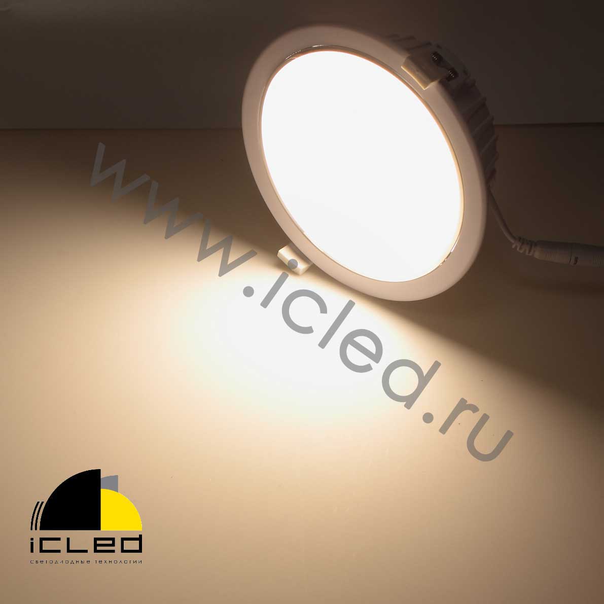 Светодиодные светильники Светодиодный светильник JH-TD-Z15W AR82 (15W, Warm White)