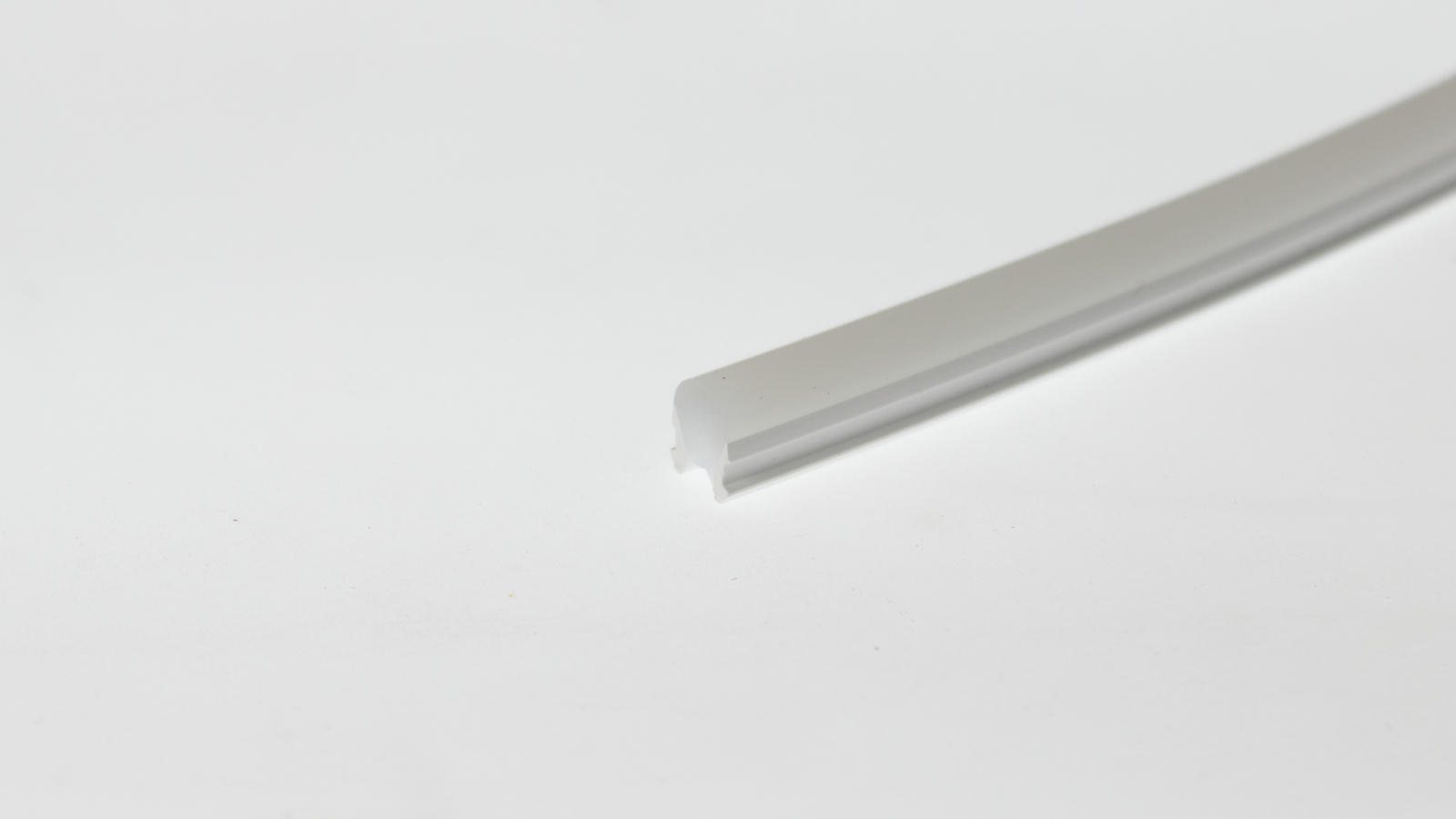Светорассеивающий силиконовый профиль SK1 (7mm, white)