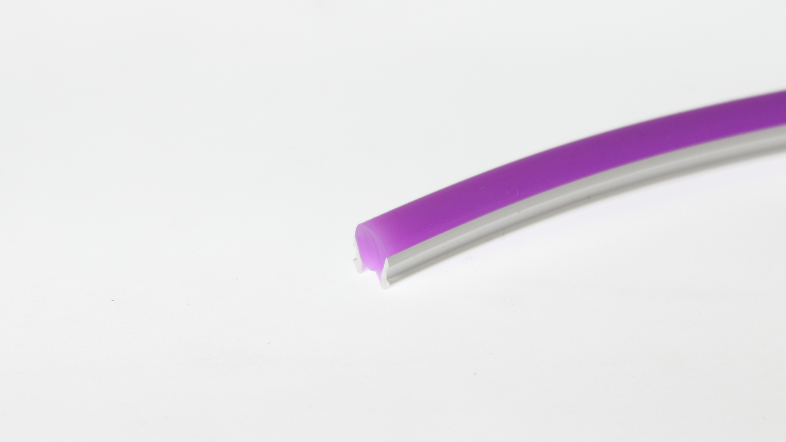 Светорассеивающий силиконовый профиль SK6 (7mm, purple)