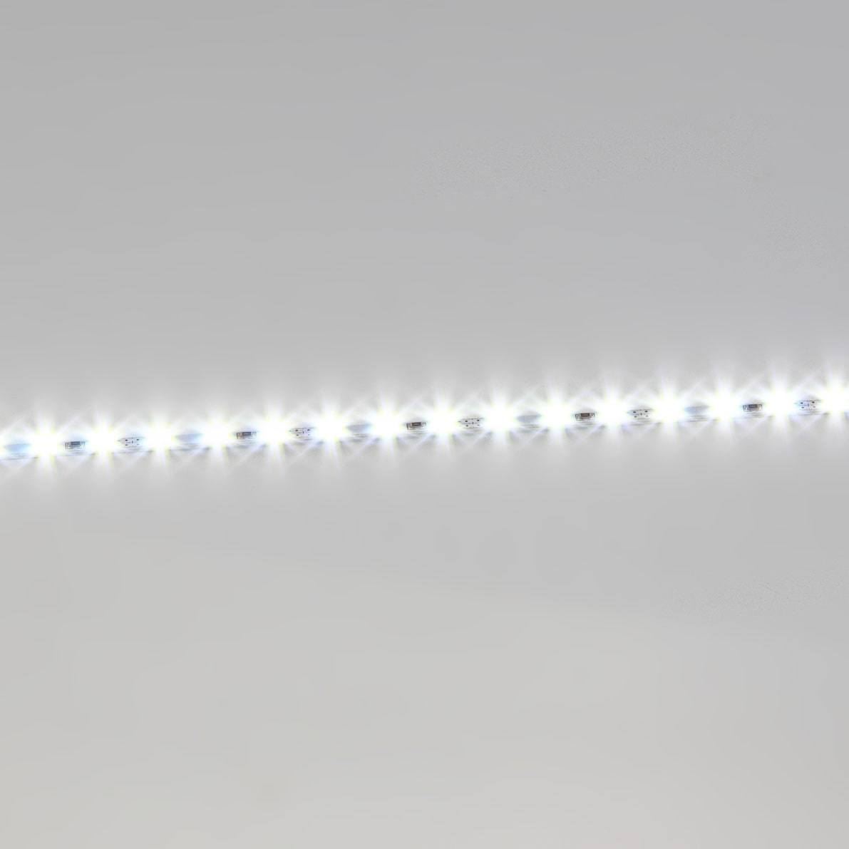 Светодиодные линейки Светодиодная линейка 2835, 72 Led, P601 (12V, 25W, cool white, 4mm) Icled