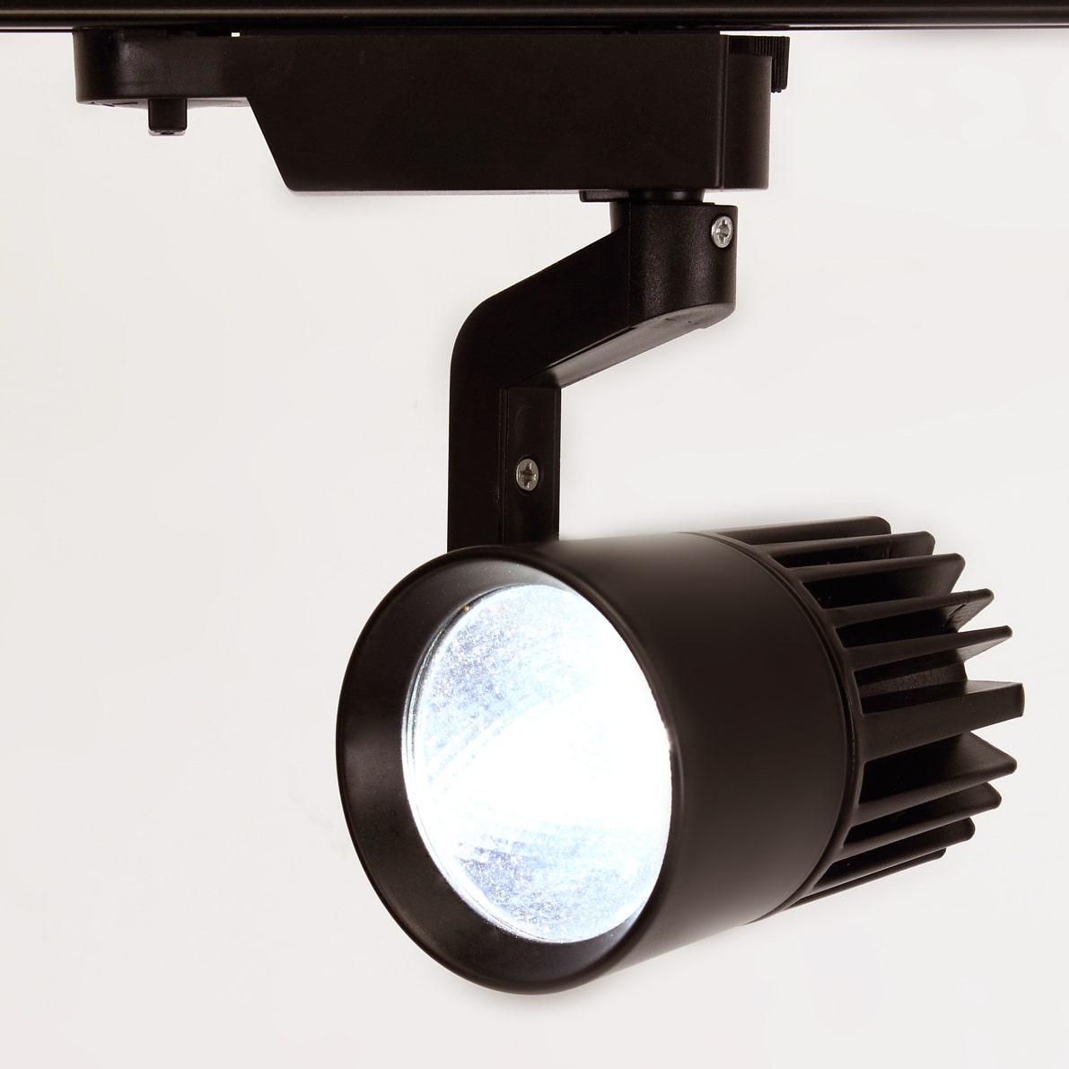 Светодиодный светильник трековый GDD-147 3L 3X80 (10W,day white)