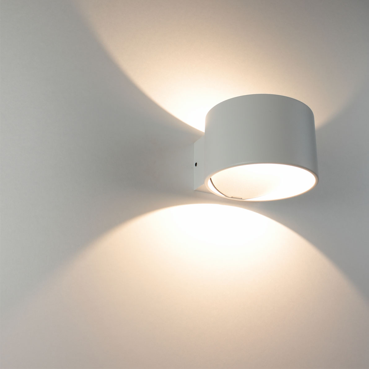 Светодиодные светильники Светильник настенный светодиодный JH-BD-B04 DHL26 (220V, 7W, белый корпус, warm white)