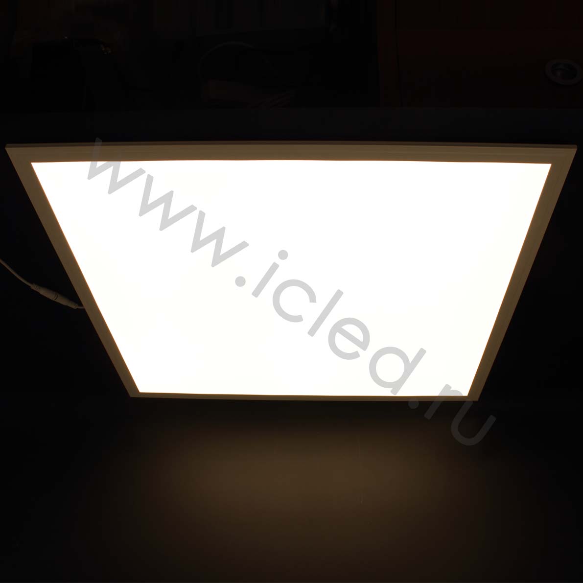 Светодиодные светильники Светодиодная панель ультратонкая SK4X эконом B770 (36W, 220V, warm white)