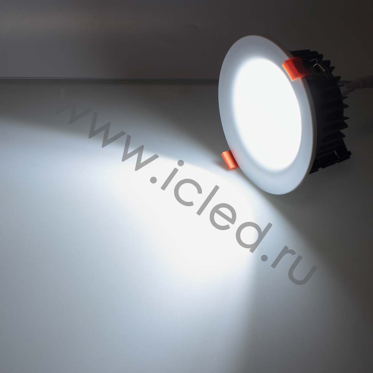 Светодиодные светильники Светодиодный светильник JH-TH-Z20W AR72 (20W, White)