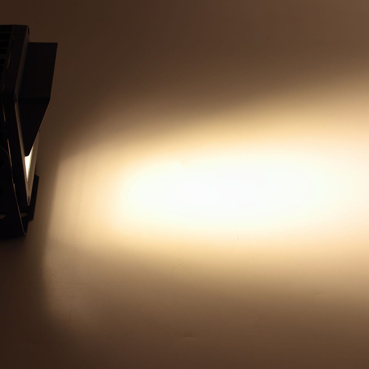 Ландшафтное и фасадное освещение Светодиодный светильник ландшафтный V94 (12W,220V, warm white)